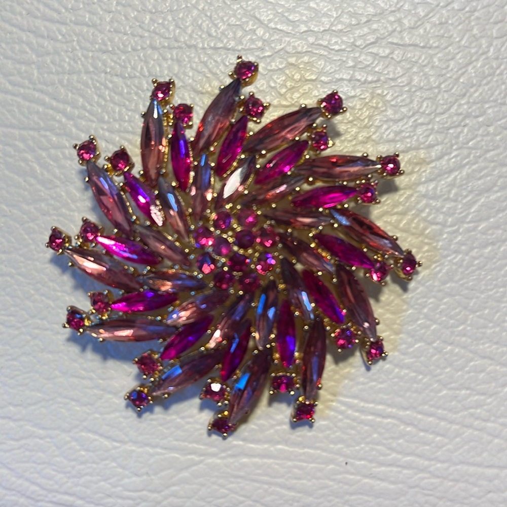 Vintage Jewelry Pink Fuchsia Swirl Starburst Pinwheel Brooch